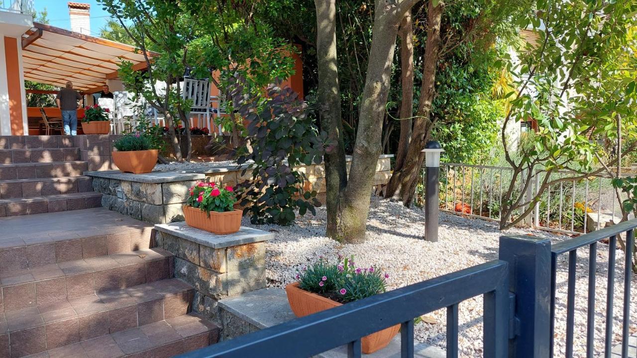Bed And Breakfast La Rossa Umag Bagian luar foto
