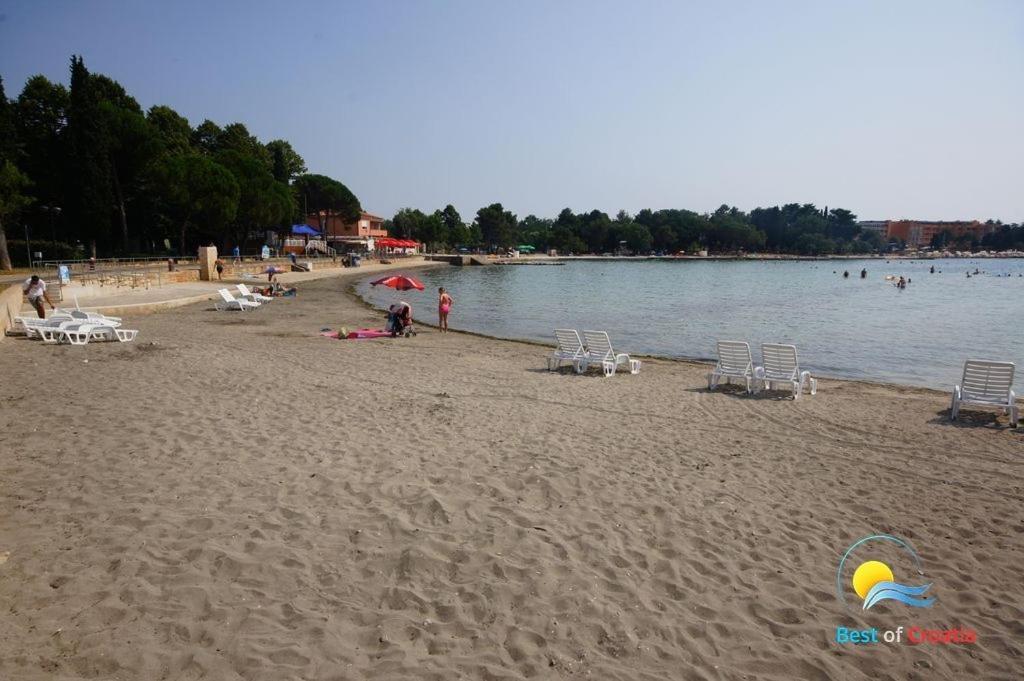 Bed And Breakfast La Rossa Umag Bagian luar foto